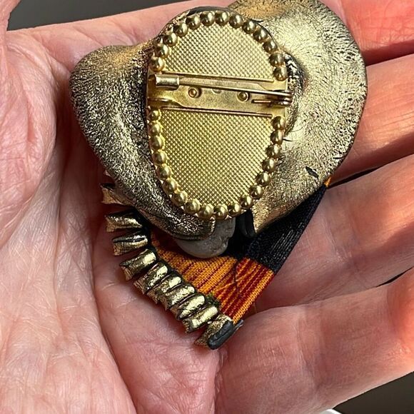 Vintage 80’s elegant lady brooch sun hat and scarf. - Picture 5 of 7